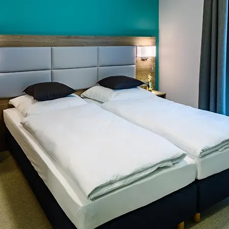 Nutzwedel Farmers Hotel